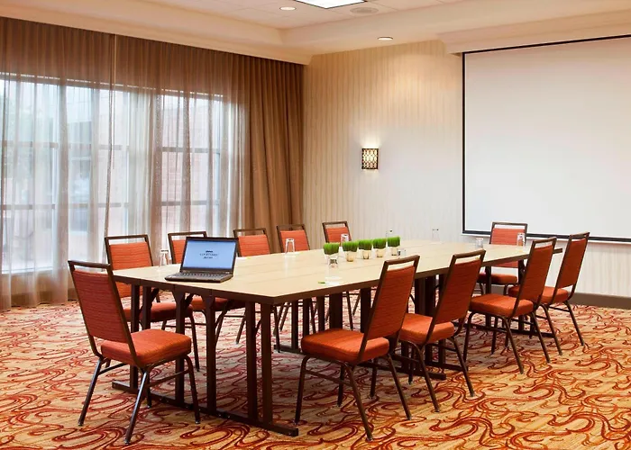Courtyard By Marriott Pueblo