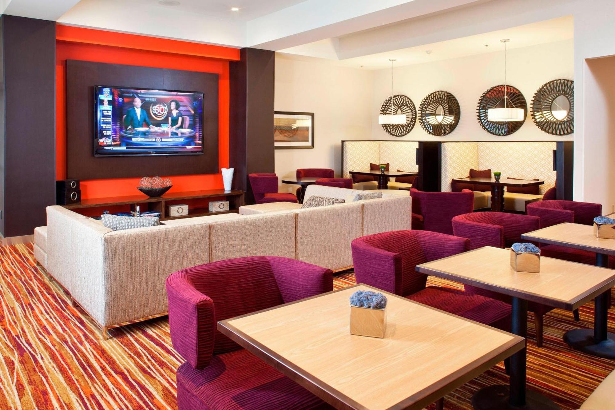 Courtyard By Marriott Hotel Pueblo