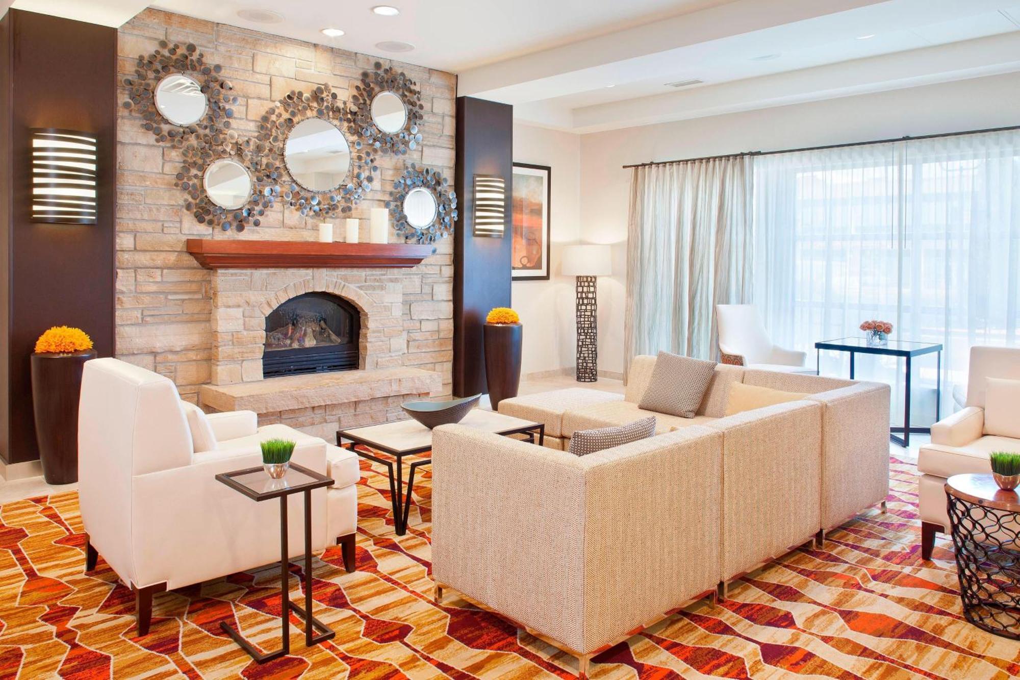 Hotel Courtyard By Marriott