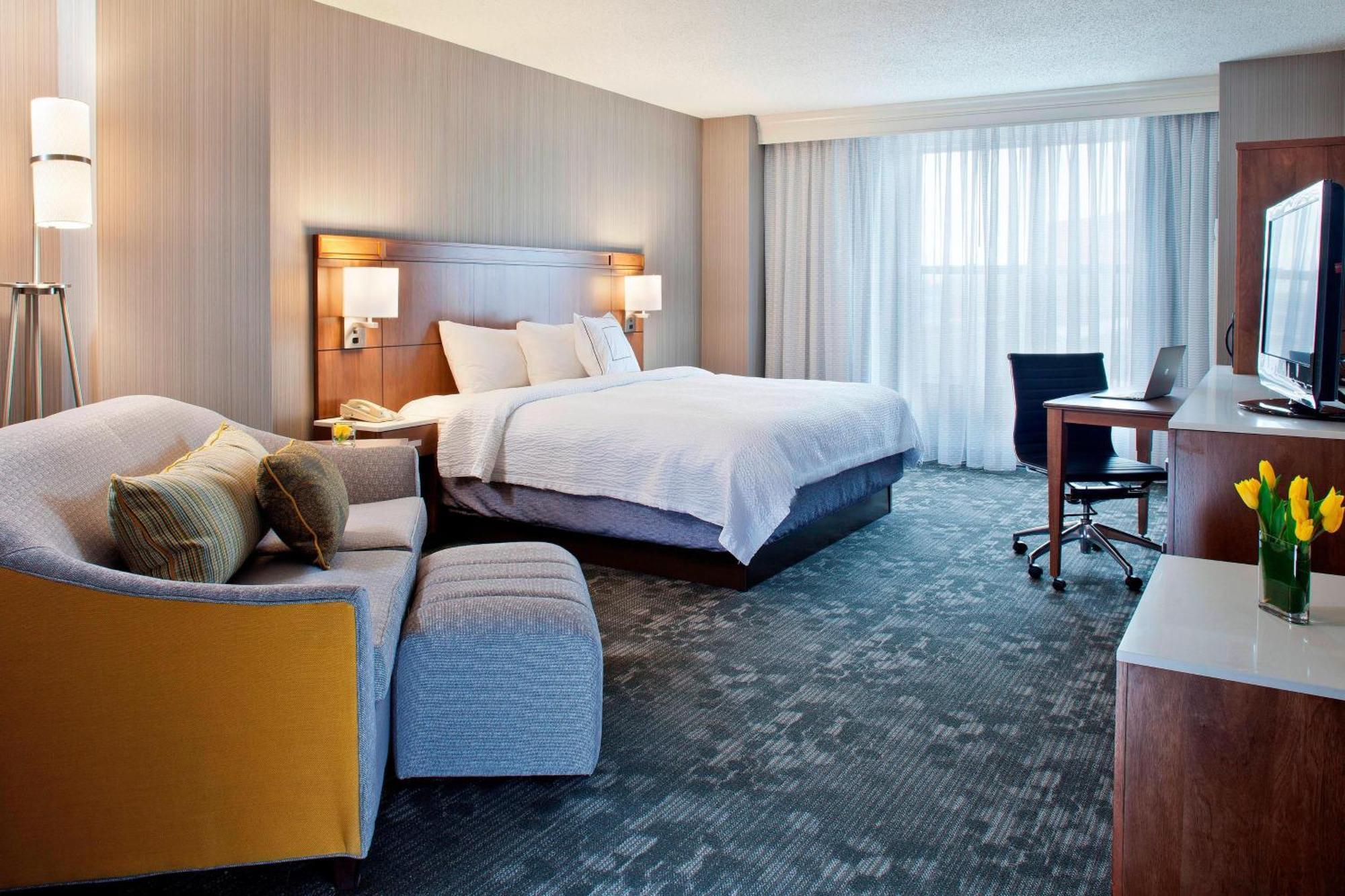 Courtyard By Marriott 4* Pueblo