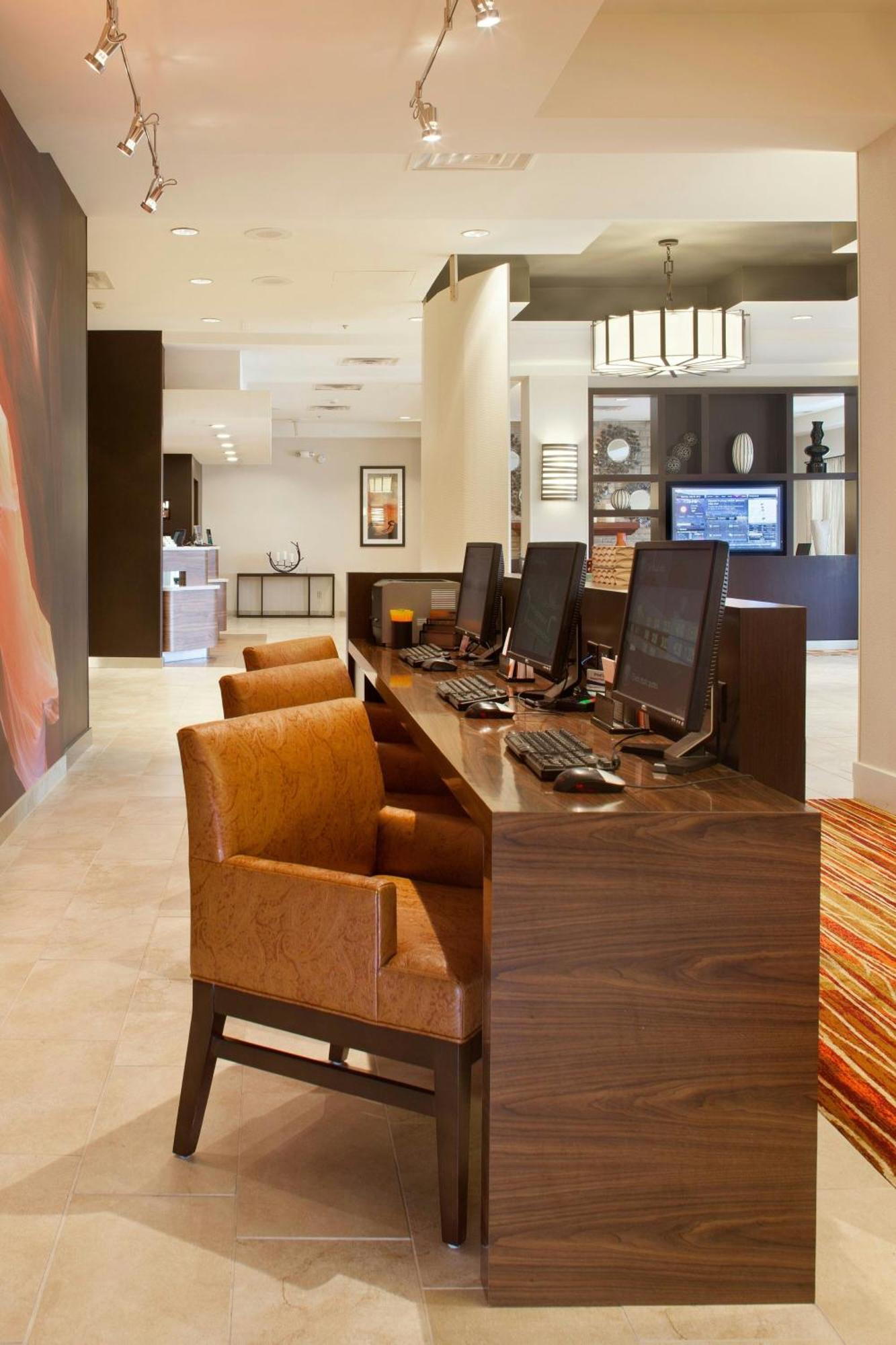 Courtyard By Marriott 4*