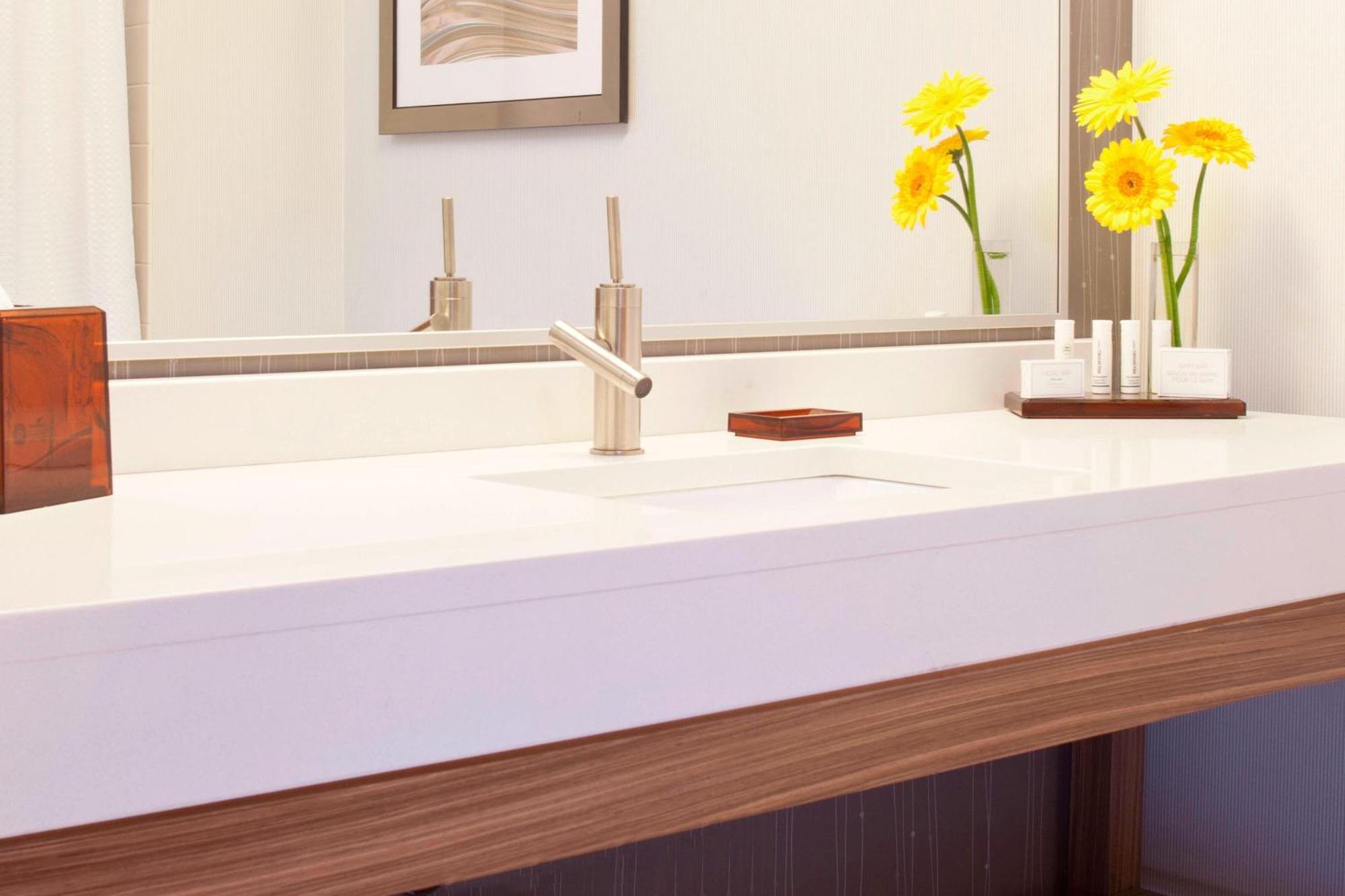 Courtyard By Marriott