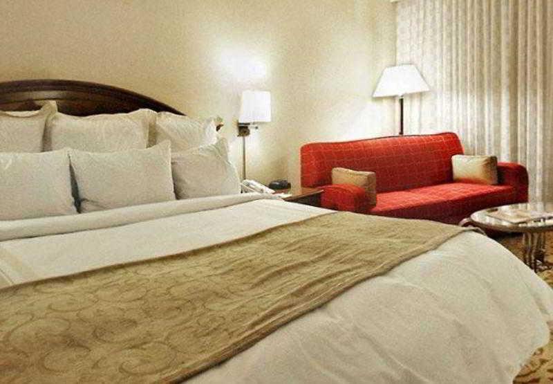 Hotel Courtyard By Marriott 4*